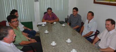 Prefeito Reinaldo Piti se reuniu com Auditores da Receita Federal