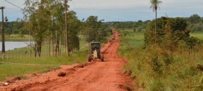Secretaria de Obras realiza patrolamento da rota dos caminhões no bairro Primavera 1