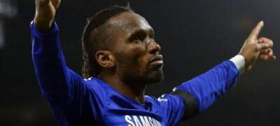 Contratação do atacante Drogba divide a direção do Corinthians