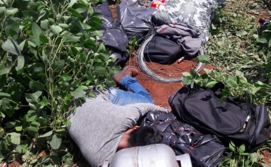 Supostos integrantes do PCC são executados em plantação de soja na Fronteira