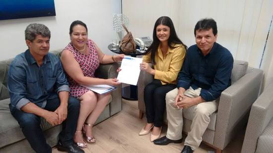 Márcia Marques busca recursos para recapear asfalto em Antônio João