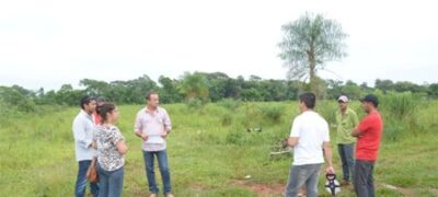 Secretaria de Obras e Setor de Habitação Municipal fazem demarcação da área que será construída 102 casas