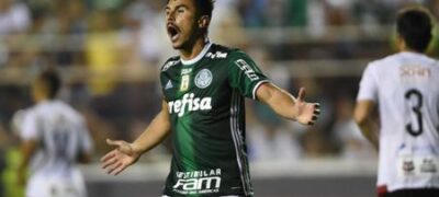 Mesmo sem gols, Willian é elogiado em segundo jogo como titular