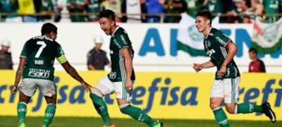 Willian desencanta, e Palmeiras goleia Linense antes do Derby