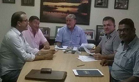 Prefeito Derlei Delevatti reivindica melhoria para Murtinho em Campo Grande