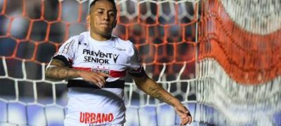 Denis assume vaga de Sidão no gol do São Paulo contra o Novorizontino