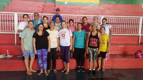 Secretaria de Saúde  forma grupo para a pratica de Pilates