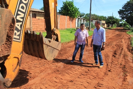 Vereador Xitinho solicita patrolamento em Rua no Bairro Primavera