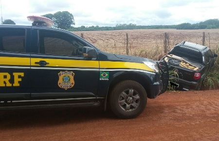 Traficante é perseguido por policiais  e abandona 840 quilos de maconha