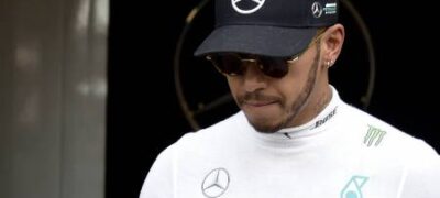 Hamilton diz estar com “hematomas” por conta do novo modelo da Mercedes