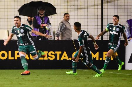 Palmeiras vira contra o Santos, quebra tabu e está nas quartas