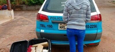 PM do distrito de Boqueirão apreende 15 Kg de maconha e prende mulher por tráfico de drogas