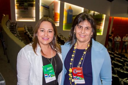 Prefeita de Antônio João participa do lançamento do projeto Indústrias sem Fronteiras