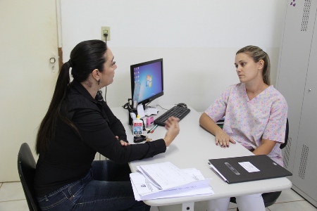 Vereadora Fabrizia pede compra de medicamentos para postos de saúde