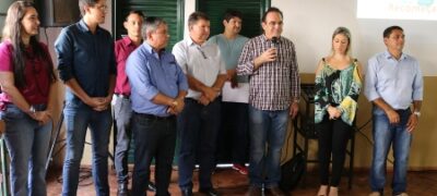 Prefeito Reinaldo Piti participa de reunião com idosos no Centro de Convivência do Idoso