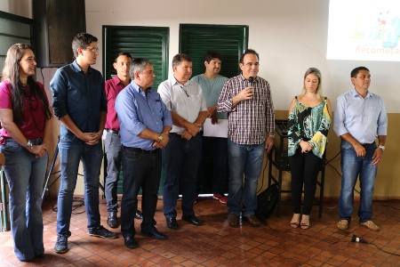 Prefeito Reinaldo Piti participa de reunião com idosos no Centro de Convivência do Idoso