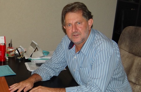 Prefeito de Laguna Carapã reduz próprio salário, de vice e secretários