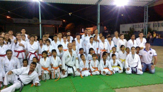 Uma história de superação e amor pelo Karatê formando campeões pelo Brasil
