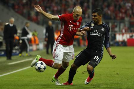 Casemiro é “abandonado” em Munique após atraso no antidoping