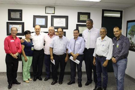 Aumento de recursos para saúde de Dourados é tema de reunião na AL