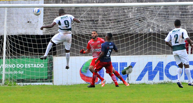 Times da Capital vencem e colocam “um pé” na decisão do Estadual