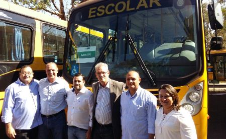 Geraldo Resende viabiliza ônibus para Caracol