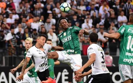 Corinthians tenta frear euforia e esquece contas pelo título brasileiro