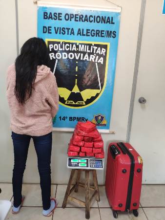 Adolescente receberia R$ 2 mil para levar maconha a Goiânia