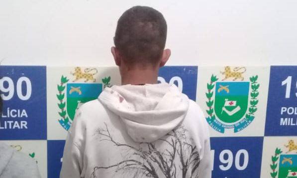 Polícia Militar apreende 175 kg de maconha, prende homem e apreende adolescente infratora, após acompanhamento tático em Jardim