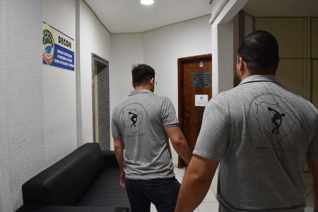 Homem é preso por falsificar diploma de Educação Física