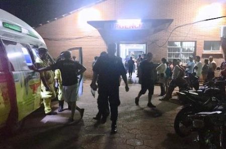 Dois acabam baleados em festa de aniversário na Fronteira