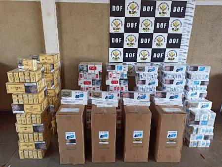 Durante a Operação Hórus DOF apreende veículos com cigarros e sinais de identificação adulterados