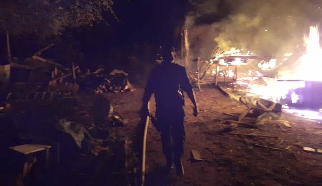 Incêndio destrói marcenaria em Porto Murtinho.