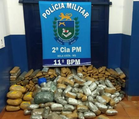 PM em Bela Vista prende mulher por Tráfico de Drogas e Abandono de Incapaz, apreende dois veículos utilizados a serviço do crime e mais de 300 kg de entorpecentes