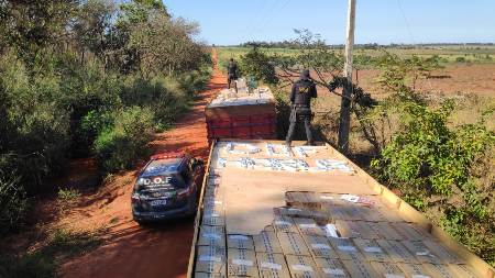 Quatro veículos com produtos do Paraguai foram apreendidos pelo DOF durante a Operação Hórus