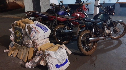 Três motocicletas carregadas com 280 quilos de maconha foram apreendidas pelo DOF durante a Operação