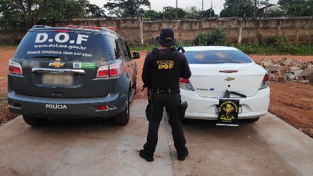 Veículo furtado foi recuperado pelo DOF durante a Operação em Bela Vista 