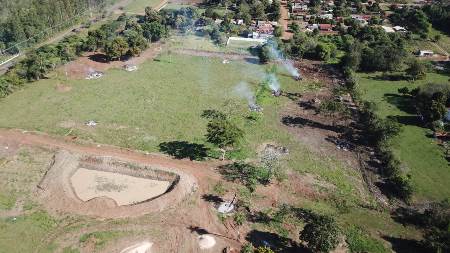 PMA de Jardim autua dono de chácara urbana por incêndio em resíduos de limpeza cuja a fumaça prejudicava a vizinhança