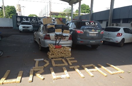 Veículo que seguia para Campo Grande com mais de 360 quilos de maconha foi apreendido pelo DOF