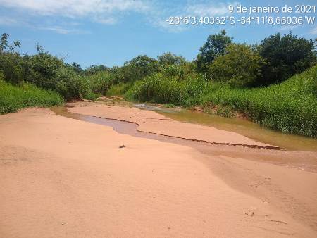 Polícia Militar Ambiental de Naviraí autua empresa em R$ 20 mil por lançar efluentes de fecularia poluindo solo em matas ciliares e córrego de rio Amambai