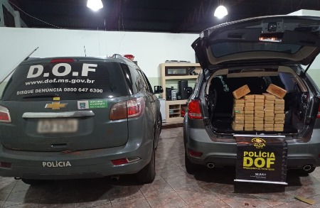 Dodge Journey carregado com mais de 50 quilos de pasta base de cocaína foi apreendido pelo DOF