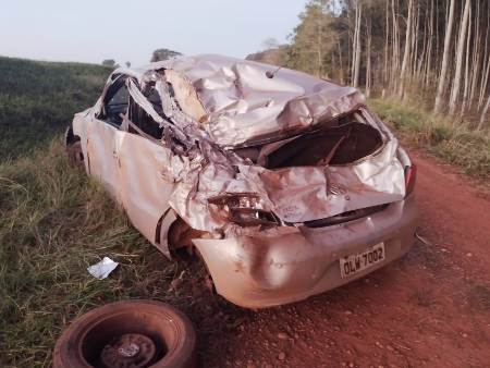 Acidente envolvendo dois carros deixa cinco feridos na MS- 384 próximo a Bela Vista