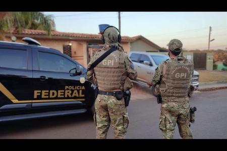 Polícia Federal desarticula quadrilha que recrutava mulas para o tráfico