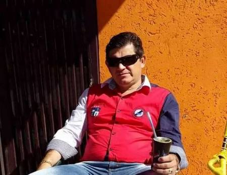 Pistoleiros executam advogado na fronteira