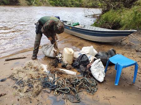 Polícia Militar Ambiental autua 10 pessoas e aplica 92 mil em multas durante a operação Padroeira do Brasil