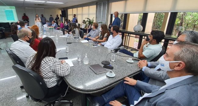 Deputados se empenham na discussão de projetos que beneficiam servidores estaduais