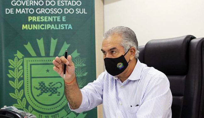 Governador Reinaldo Azambuja concede 1.245 promoções a servidores da SES e Sefaz