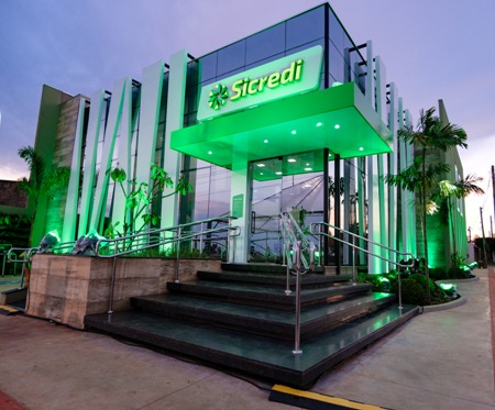 Sicredi Centro-Sul MS reinaugura agência Nova Alvorada do Sul em novo endereço