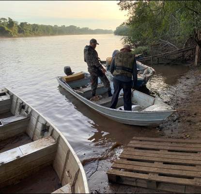 PMA reforça fiscalização no rio Paraguai em abertura do pesque-solte, operação vem sendo desenvolvida na região da foz do rio Apa