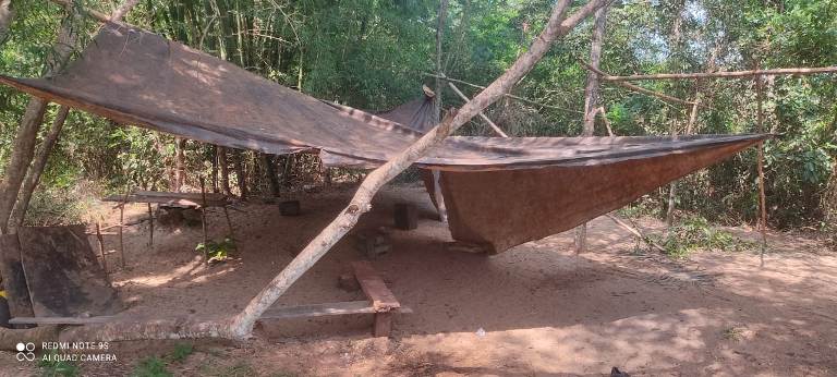 Polícia Militar Ambiental de Bela Vista desmonta acampamento de pesca durante fiscalização na região de fronteira com o Paraguai